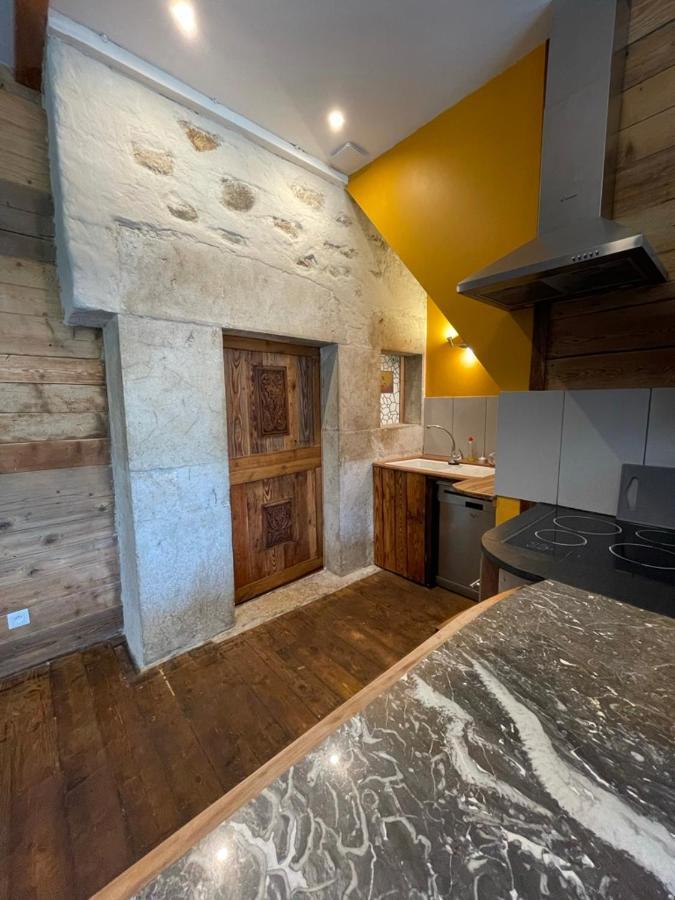 Le Refuge De Chaparon Apartment Lathuile Luaran gambar