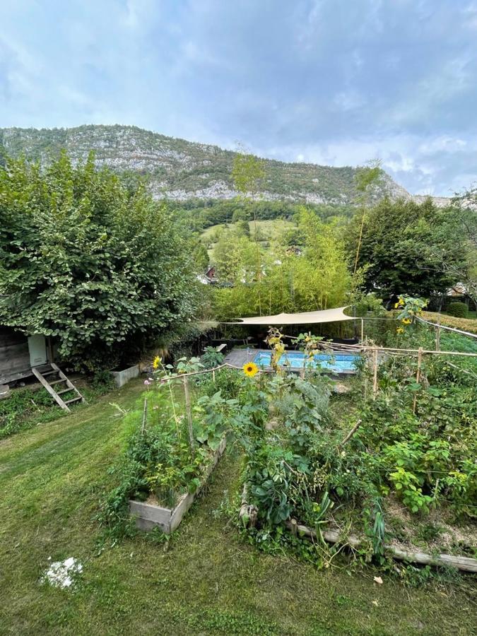 Le Refuge De Chaparon Apartment Lathuile Luaran gambar